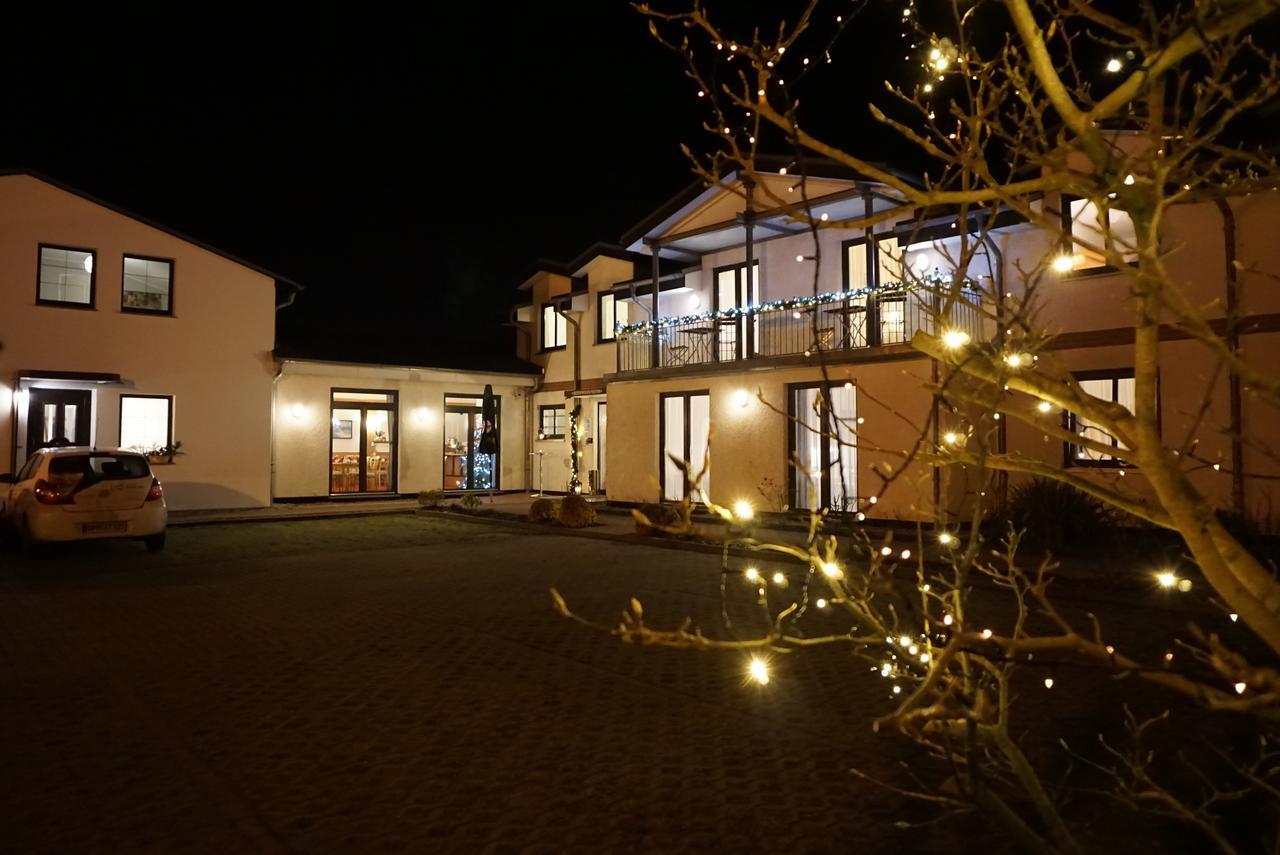 Hotel-Pension Pastow Garni Broderstorf 외부 사진